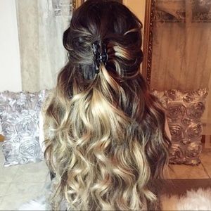 Bellami hair extension pony tail